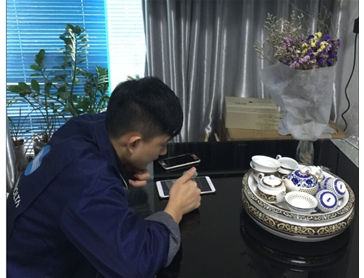 工程師遠(yuǎn)程教客戶處理問(wèn)題