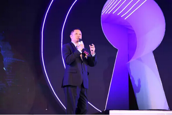 鐘登根副總經理發表主題演講： 破繭成蝶，創啟新生-科頤辦公分享